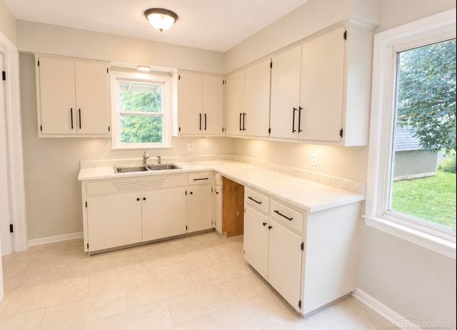 3001 Brandon Street, Flint, MI 48503