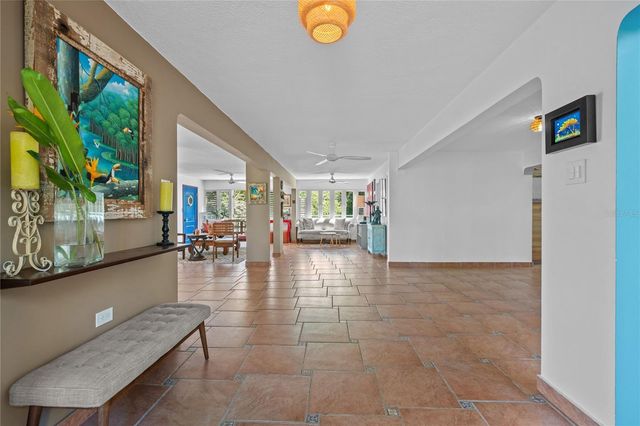 Cll 301 HACIENDAS DEL LAGO 70, Trujillo Alto, PR 00976