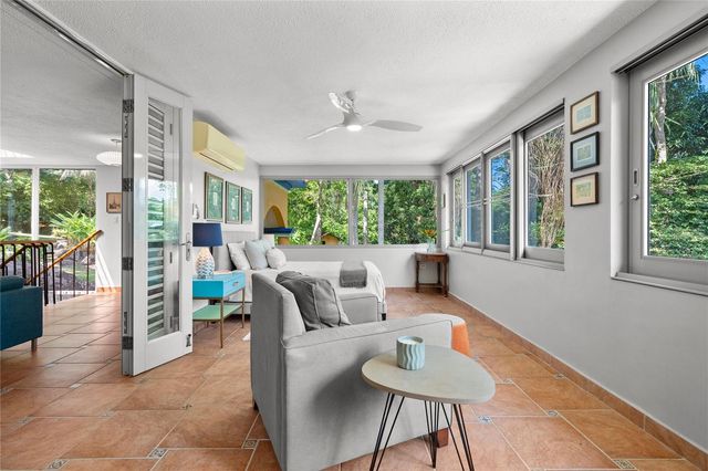 Cll 301 HACIENDAS DEL LAGO 70, Trujillo Alto, PR 00976