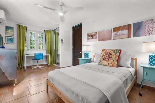 Cll 301 HACIENDAS DEL LAGO 70, Trujillo Alto, PR 00976