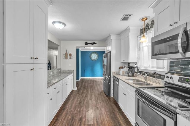3801 Towne Point RD, Portsmouth, VA 23703
