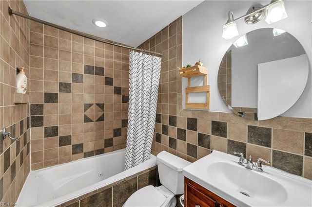 3801 Towne Point RD, Portsmouth, VA 23703