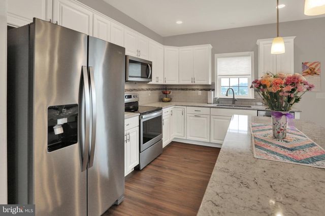 134 ROSEBUSH CT, Womelsdorf, PA 19567