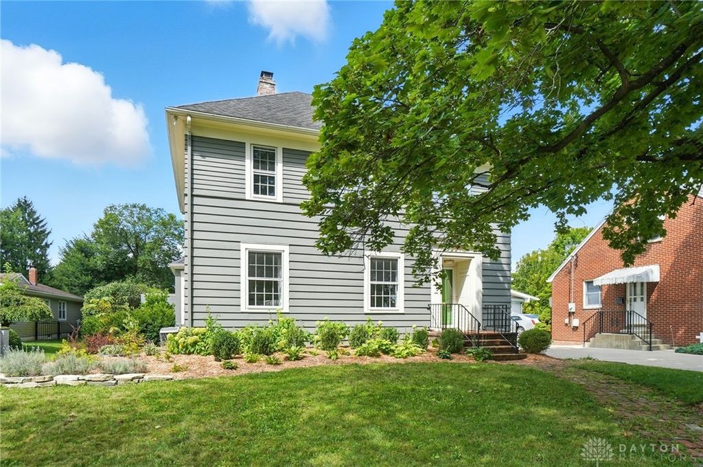 2215 N Fountain Boulevard, Springfield, OH 45504