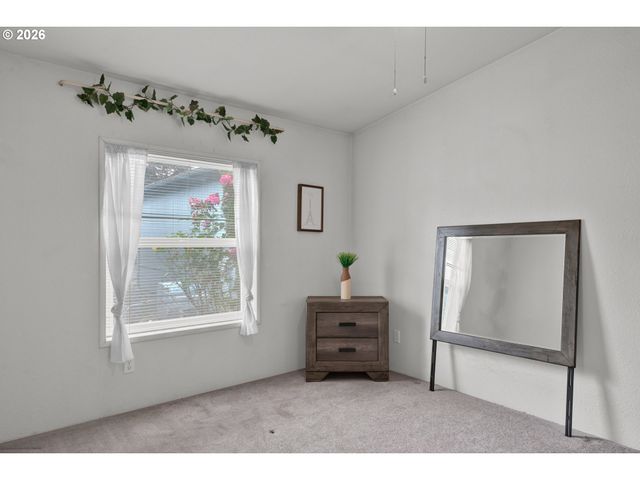 358 La Casa St, Eugene, OR 97402