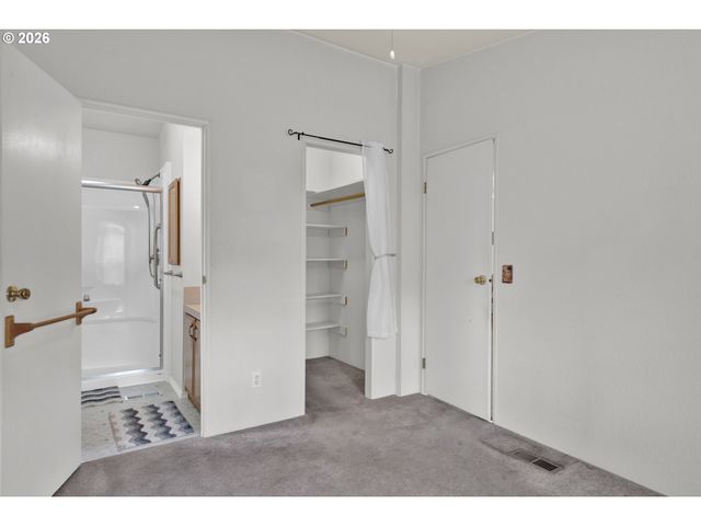 358 La Casa St, Eugene, OR 97402