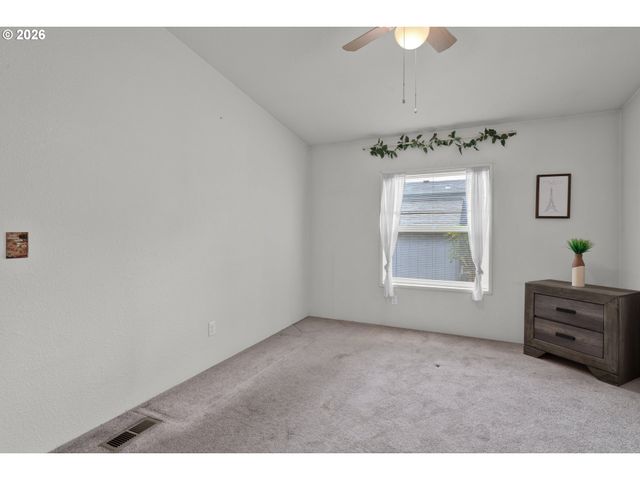 358 La Casa St, Eugene, OR 97402