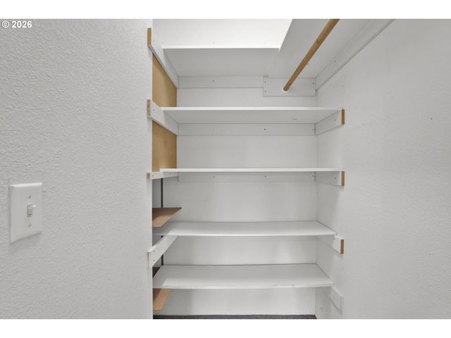 358 La Casa St, Eugene, OR 97402