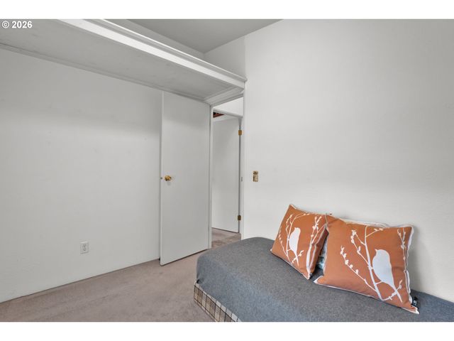 358 La Casa St, Eugene, OR 97402