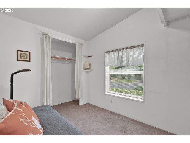 358 La Casa St, Eugene, OR 97402