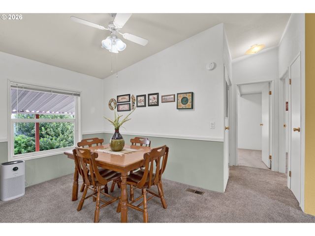 358 La Casa St, Eugene, OR 97402