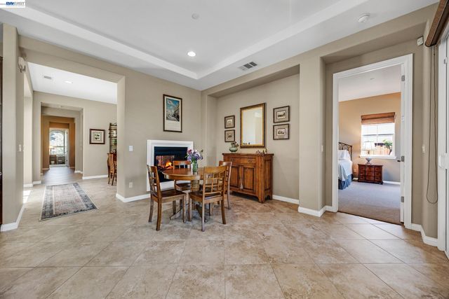 1362 Chatham Ct, Pleasanton, CA 94566