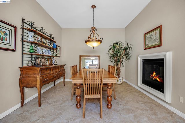 1362 Chatham Ct, Pleasanton, CA 94566