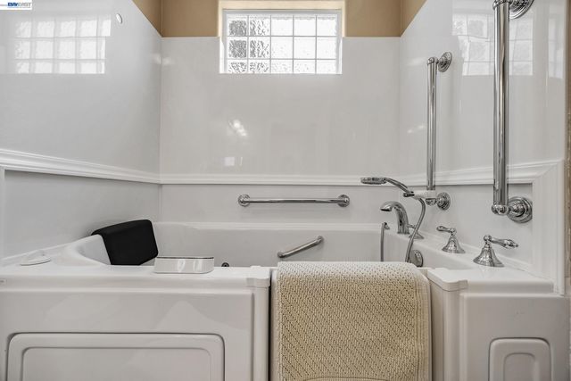 1362 Chatham Ct, Pleasanton, CA 94566