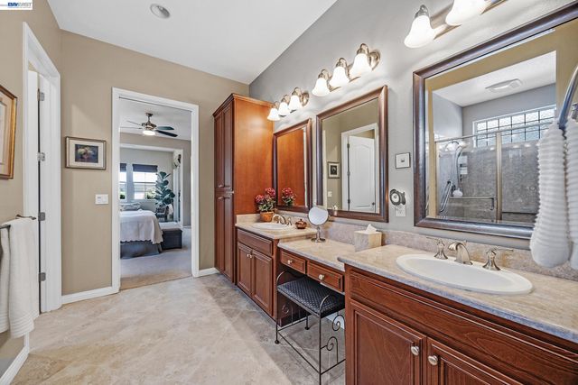 1362 Chatham Ct, Pleasanton, CA 94566