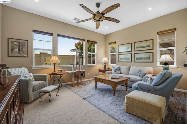 1362 Chatham Ct, Pleasanton, CA 94566