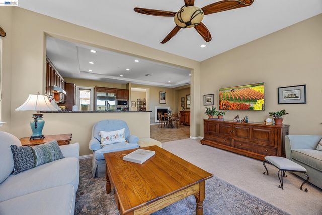 1362 Chatham Ct, Pleasanton, CA 94566