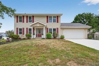 1106 Claycrest Drive, St Charles, MO 63304