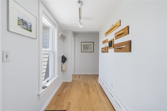 10 Casey Court, Newport, RI 02840