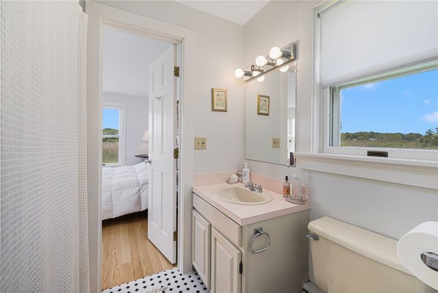 10 Casey Court, Newport, RI 02840