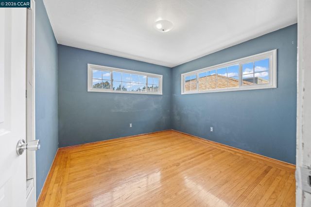 15594 Sharon St, San Lorenzo, CA 94580