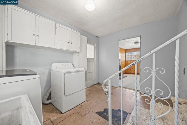 15594 Sharon St, San Lorenzo, CA 94580