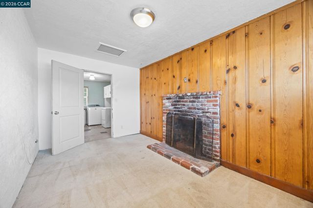 15594 Sharon St, San Lorenzo, CA 94580