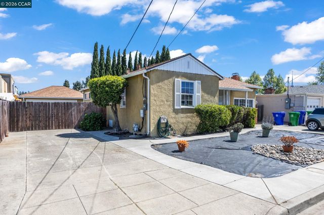15594 Sharon St, San Lorenzo, CA 94580