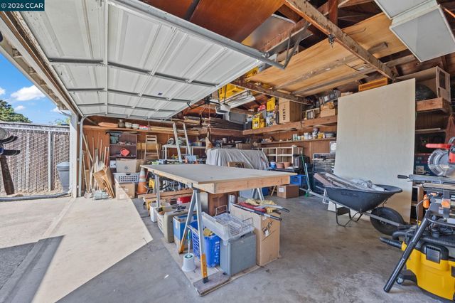 15594 Sharon St, San Lorenzo, CA 94580