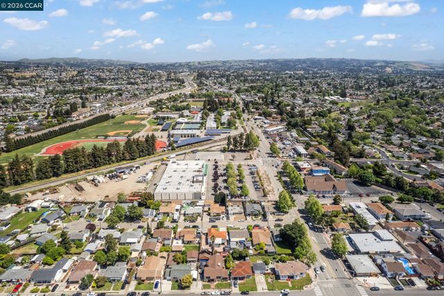 15594 Sharon St, San Lorenzo, CA 94580