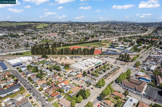 15594 Sharon St, San Lorenzo, CA 94580