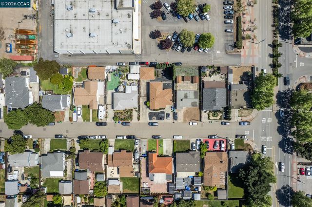 15594 Sharon St, San Lorenzo, CA 94580