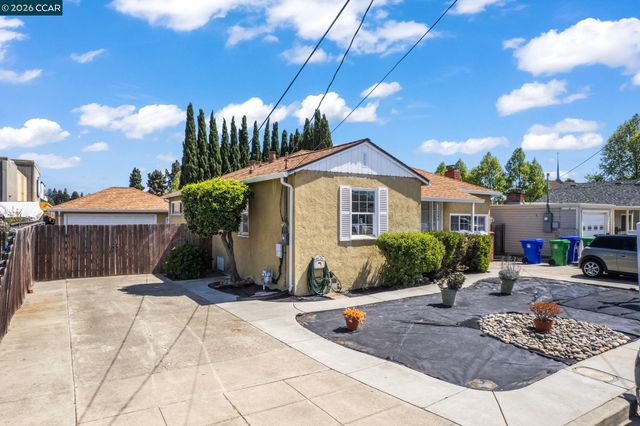 15594 Sharon St, San Lorenzo, CA 94580