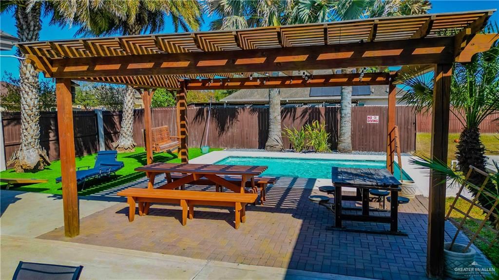 Image 10 of property listing at 1200 E 28th Street, Mission, TX 78574