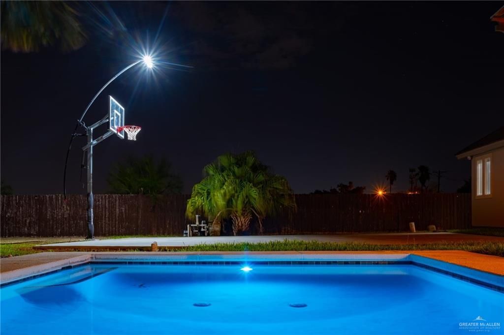 Image 13 of property listing at 1200 E 28th Street, Mission, TX 78574