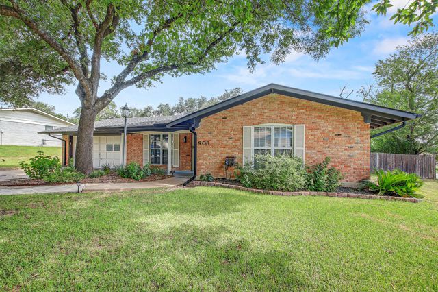 908 Hollybluff ST, Austin, TX 78753