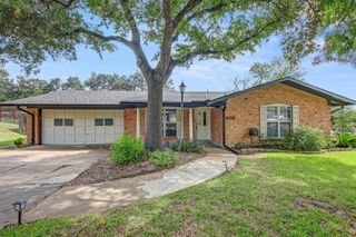 908 Hollybluff ST, Austin, TX 78753
