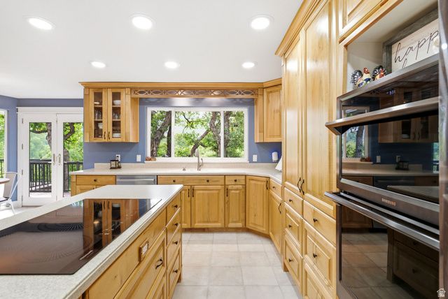 2586 E COUNTRY OAKS DR, Layton, UT 84040