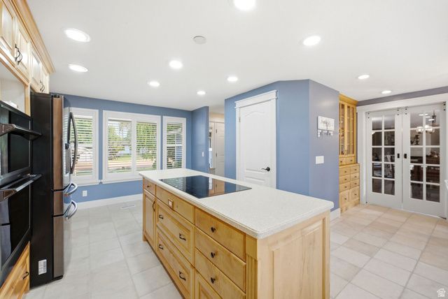 2586 E COUNTRY OAKS DR, Layton, UT 84040