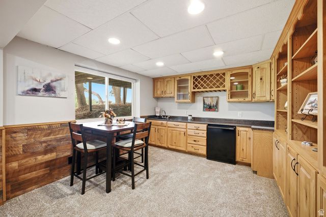 2586 E COUNTRY OAKS DR, Layton, UT 84040