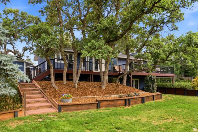 2586 E COUNTRY OAKS DR, Layton, UT 84040