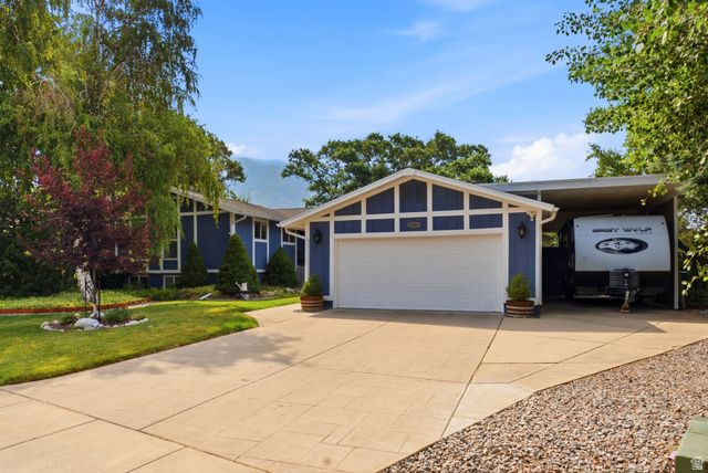 2586 E COUNTRY OAKS DR, Layton, UT 84040