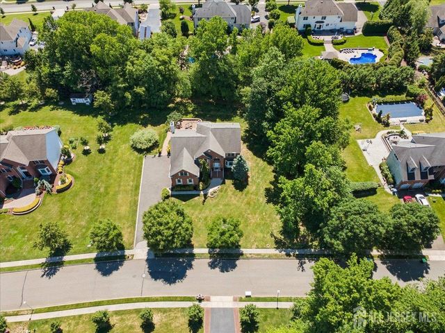 19 Legends Drive, Monroe, NJ 08831