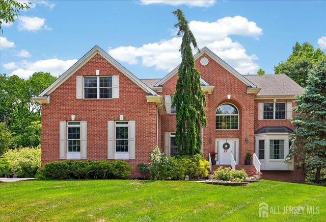 19 Legends Drive, Monroe, NJ 08831