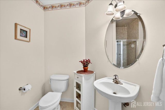 19 Legends Drive, Monroe, NJ 08831