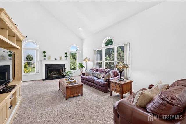 19 Legends Drive, Monroe, NJ 08831