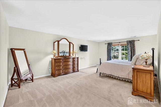 19 Legends Drive, Monroe, NJ 08831