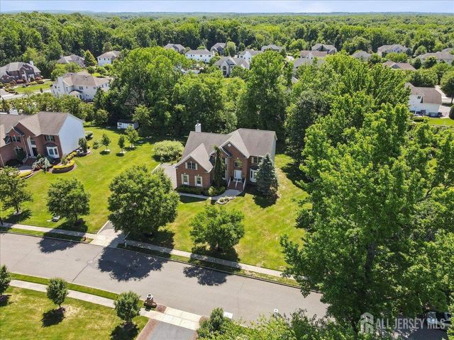 19 Legends Drive, Monroe, NJ 08831