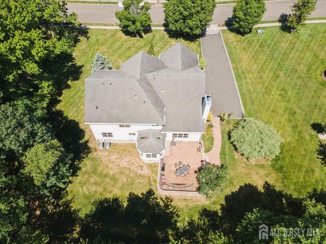 19 Legends Drive, Monroe, NJ 08831