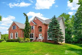 19 Legends Drive, Monroe, NJ 08831